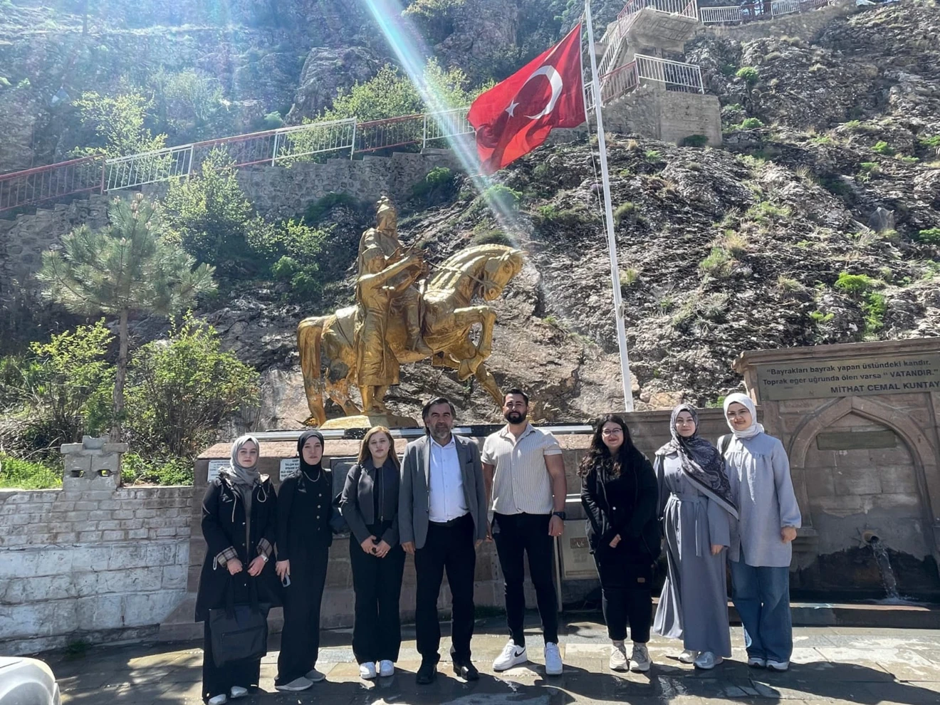 Müdürlüğümüz tarafından Taşkent Meslek Yüksekokulu öğrencilerine ''İletişim ve Ruh Sağlığı Sosyal İlişkilerin Psikolojik Etkileri'' Semineri düzenlenmiştir